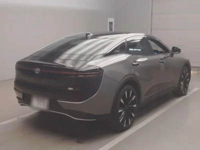 Toyota CROWN CROSSOVER