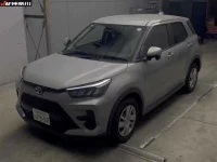 Toyota RAIZE лот № 6304 оценка 3.5  с аукциона в Японии 2