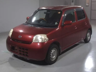 Daihatsu Esse