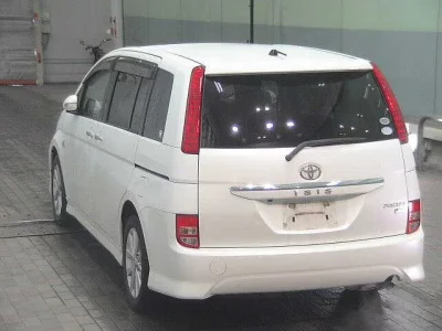 Toyota ISIS