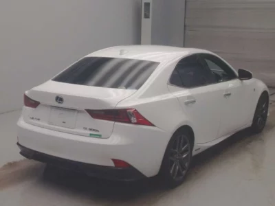Lexus IS