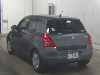 Suzuki SWIFT  с аукциона в Японии