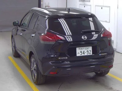 Nissan KICKS