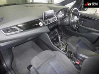 BMW 2-Series лот № 30473 оценка 3.5  с аукциона в Японии 2