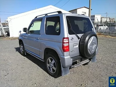 Nissan KIX  с аукциона в Японии