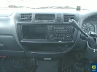 Mazda BONGO VAN лот № 28 оценка 3  с аукциона в Японии 5