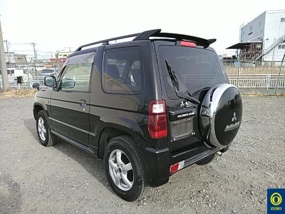 Mitsubishi PAJERO MINI