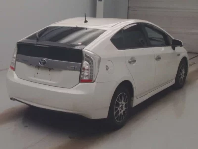 Toyota PRIUS PHV