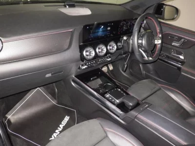 Mercedes-Benz GLA CLASS