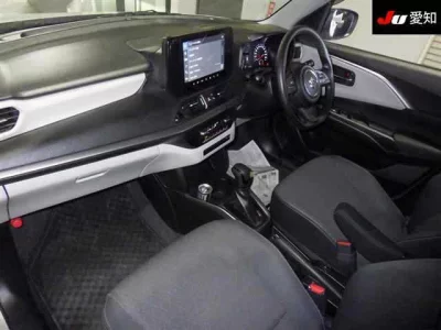 Suzuki SWIFT  с аукциона в Японии