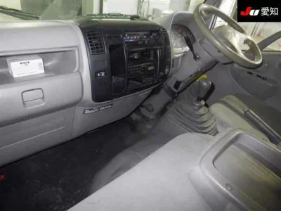 Hino DUTRO  с аукциона в Японии