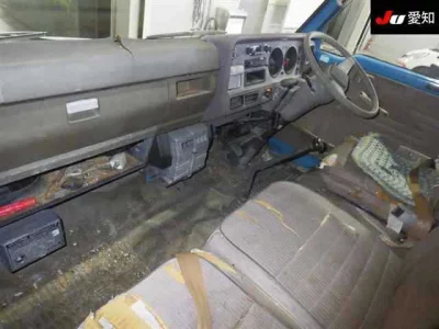 Mazda TITAN  с аукциона в Японии