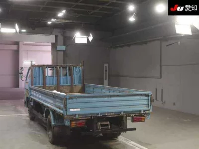 Mazda TITAN  с аукциона в Японии