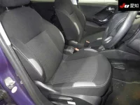 Peugeot 208 лот № 30511 оценка 3  с аукциона в Японии 5