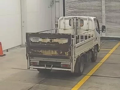 Hino DUTRO  с аукциона в Японии