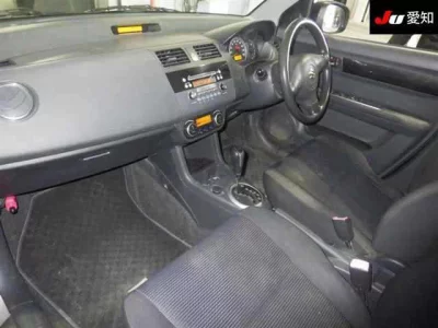 Suzuki SWIFT  с аукциона в Японии