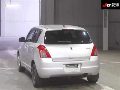 Suzuki SWIFT  с аукциона в Японии