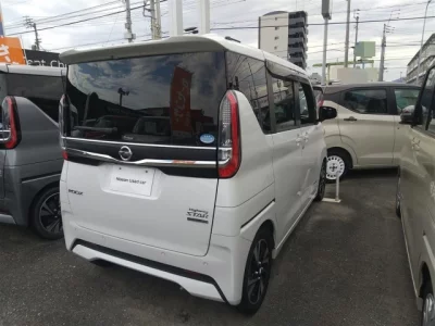 Nissan ROOX