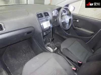 Volkswagen POLO лот № 30600 оценка 3.5  с аукциона в Японии 2