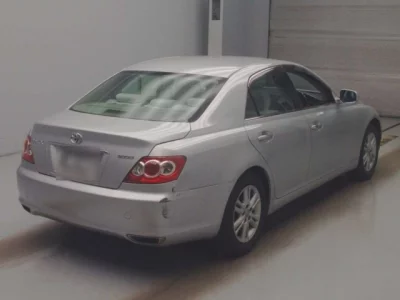 Toyota MARK X  с аукциона в Японии