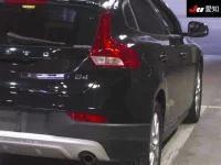 Volvo V40 лот № 30610 оценка 3.5  с аукциона в Японии 7