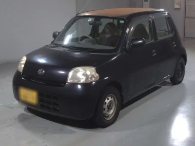 Daihatsu Esse