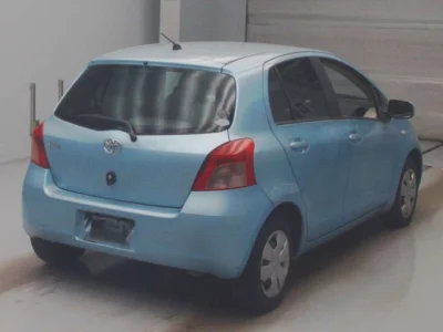 Toyota VITZ  с аукциона в Японии