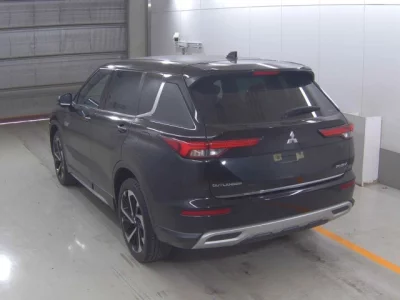 Mitsubishi OUTLANDER PHEV