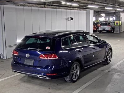 Volkswagen GOLF VARIANT