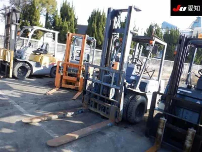 KOMATSU FORKLIFT