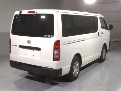 Toyota REGIUS ACE VAN