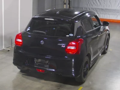Suzuki SWIFT  с аукциона в Японии