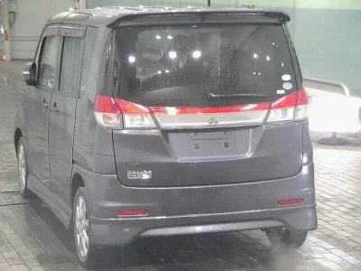 Mitsubishi DELICA D2