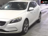 Volvo V40 лот № 30743 оценка 3.5  с аукциона в Японии 6