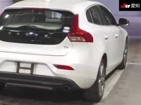 Volvo V40 лот № 30743 оценка 3.5  с аукциона в Японии 7