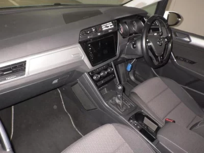 Volkswagen GOLF TOURAN