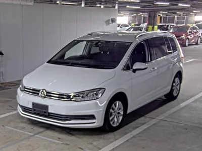 Volkswagen GOLF TOURAN