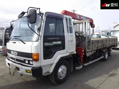 Isuzu FORWARD  с аукциона в Японии