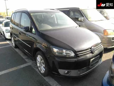 Volkswagen GOLF TOURAN