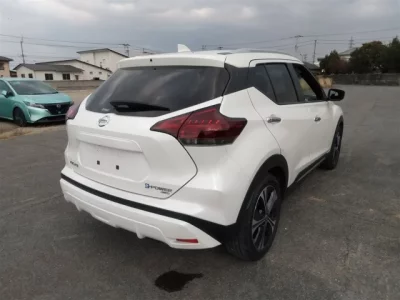 Nissan KICKS