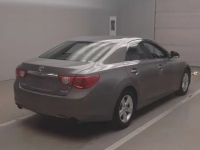 Toyota MARK X  с аукциона в Японии