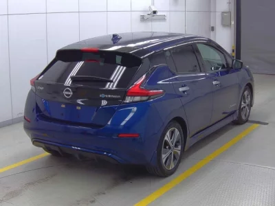 Nissan LEAF  с аукциона в Японии