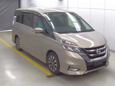 Nissan SERENA  с аукциона в Японии