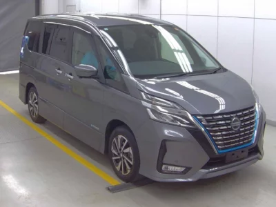 Nissan SERENA  с аукциона в Японии