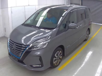 Nissan SERENA  с аукциона в Японии