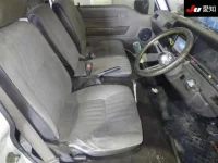 Nissan CARAVAN VAN лот № 20053 оценка 3.5  с аукциона в Японии 5