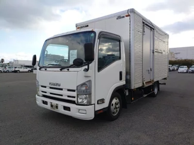 Isuzu ELF