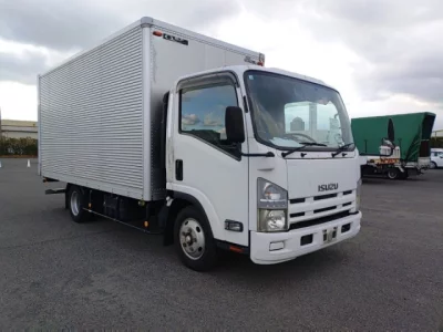 Isuzu ELF