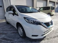 Nissan NOTE лот № 12003 оценка 4  с аукциона в Японии 1