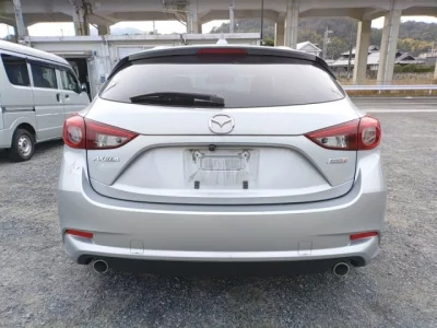 Mazda AXELA  с аукциона в Японии